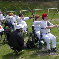 handi_12_20091013_2026930216