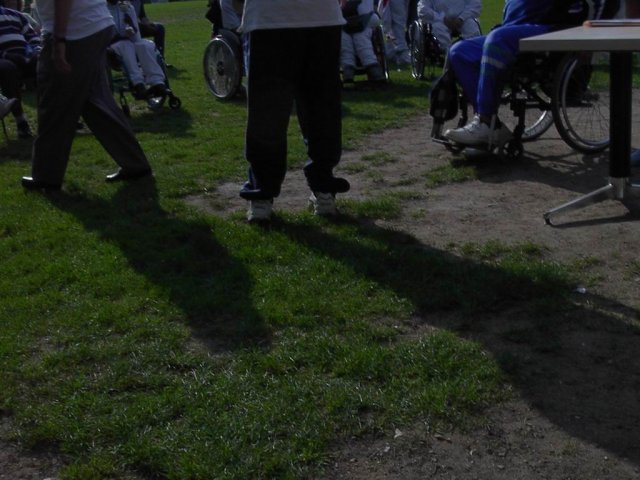 handi_25_20091013_1850699472