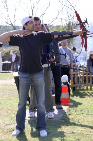 roy2010_22_20100418_2047723393